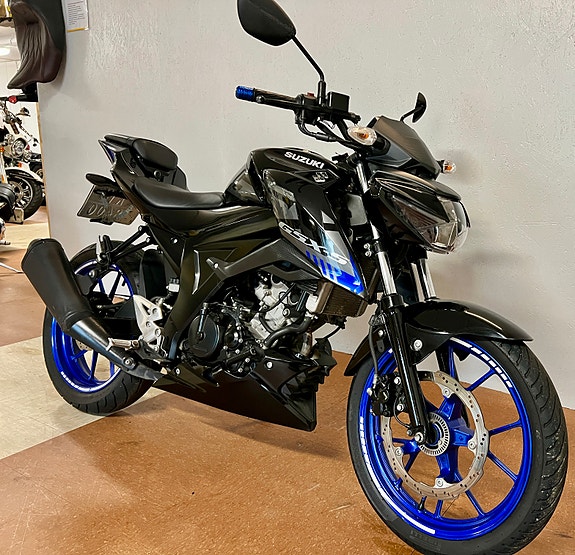 Suzuki GSX-S 125 2 of 5