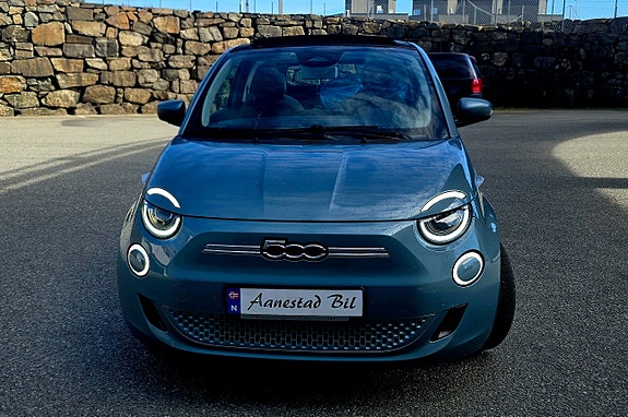 Fiat 500 2 of 5