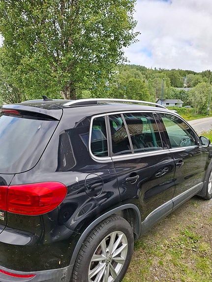 Volkswagen Tiguan 5 of 5