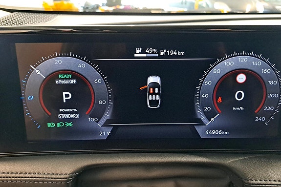 Nissan Ariya 10 of 26