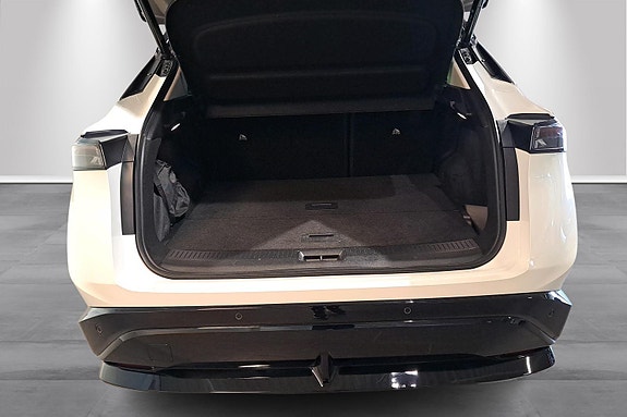 Nissan Ariya 5 of 26
