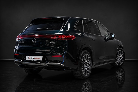 Mercedes-Benz EQS SUV 2 of 5