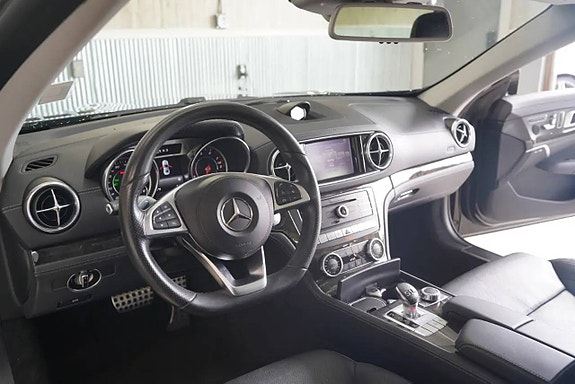 Mercedes-Benz SL500 10 of 30