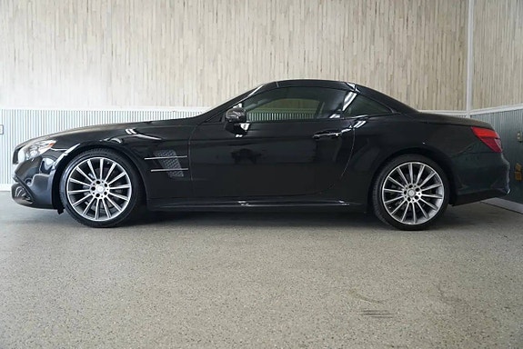 Mercedes-Benz SL500 3 of 30