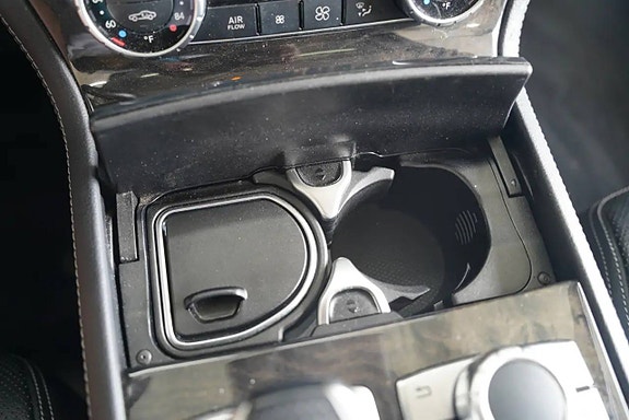 Mercedes-Benz SL500 26 of 30