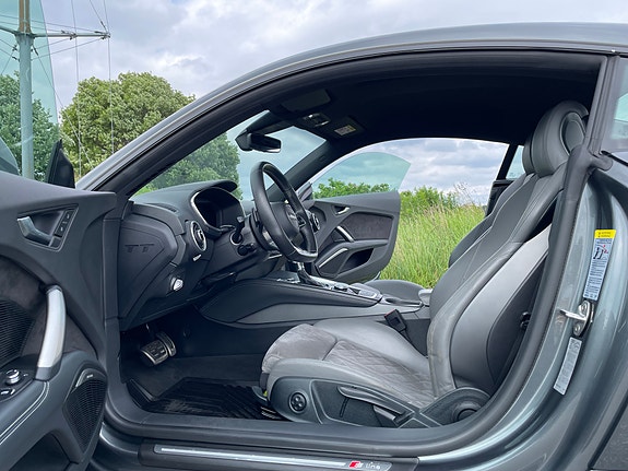 Audi TT 15 of 30