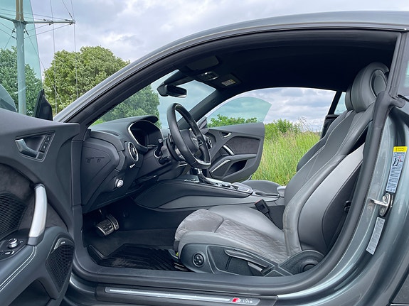 Audi TT 14 of 30