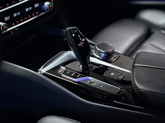 BMW 530e 19 of 30