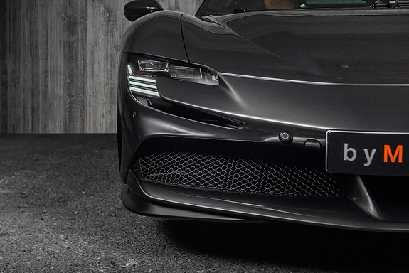 Ferrari SF90 Stradale 5 of 5