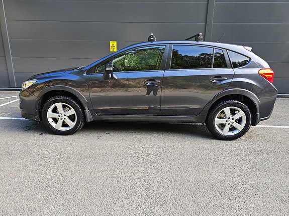 Subaru XV 4 of 5