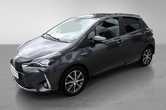 Toyota Yaris 16 of 30