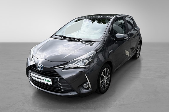 Toyota Yaris 17 of 30