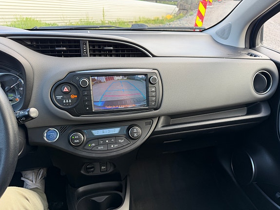 Toyota Yaris 29 of 30