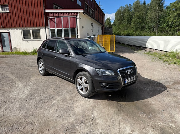 Audi Q5 2 of 5
