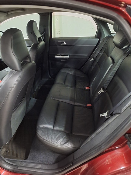 Volvo S40 12 of 18