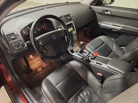 Volvo S40 7 of 18
