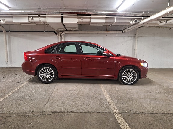 Volvo S40 5 of 5