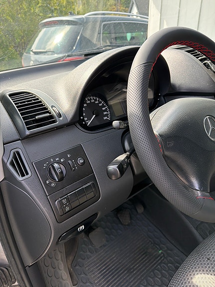 Mercedes-Benz Vito 113 24 of 27