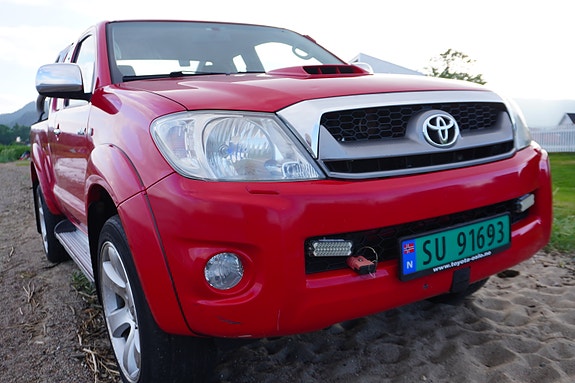 Toyota HiLux 26 of 30