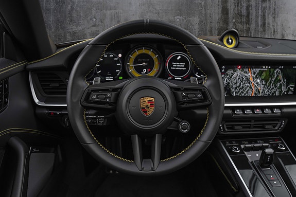 Porsche 911 14 of 30