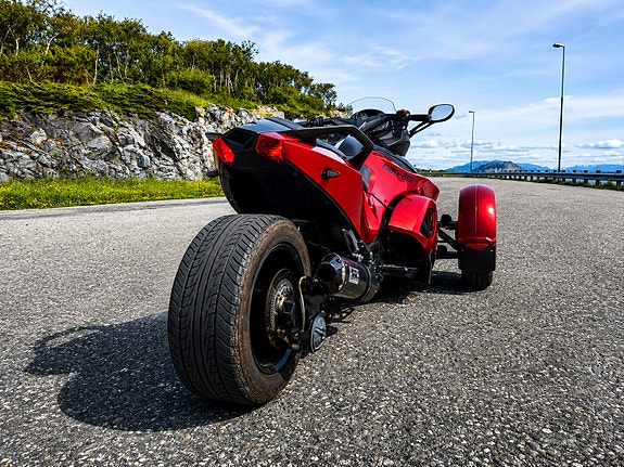 Can-Am Can-Am Spyder RSS 2 of 13