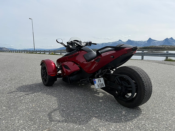Can-Am Can-Am Spyder RSS 7 of 13