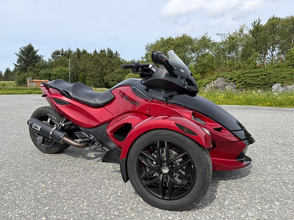 Can-Am Can-Am Spyder RSS 9 of 13