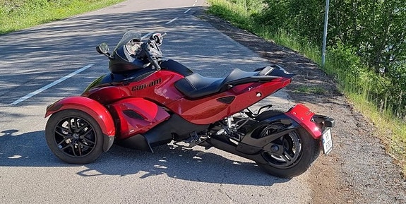 Can-Am Can-Am Spyder RSS 3 of 13