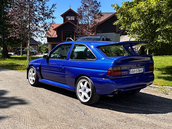 Ford Escort 3 of 26