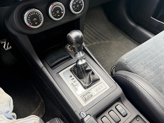 Mitsubishi Lancer 17 of 19