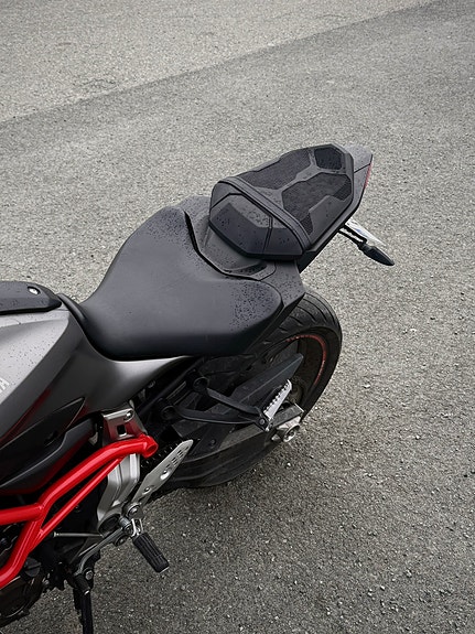Yamaha MT-07 8 of 11