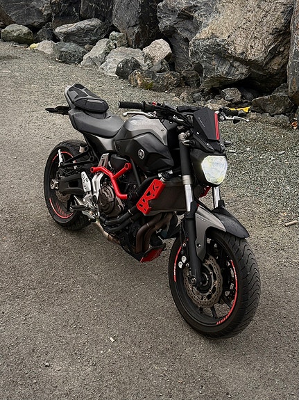Yamaha MT-07 9 of 11
