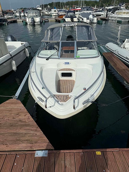 RESERVERT.  HR 610 CB - daycruiser og bowrider. Velholdt familiebåt. 5 of 5