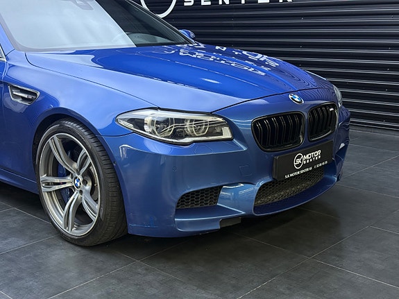 BMW M5 4 of 5