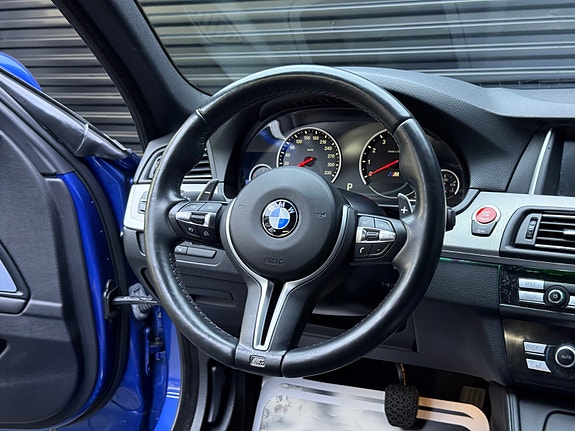 BMW M5 18 of 30