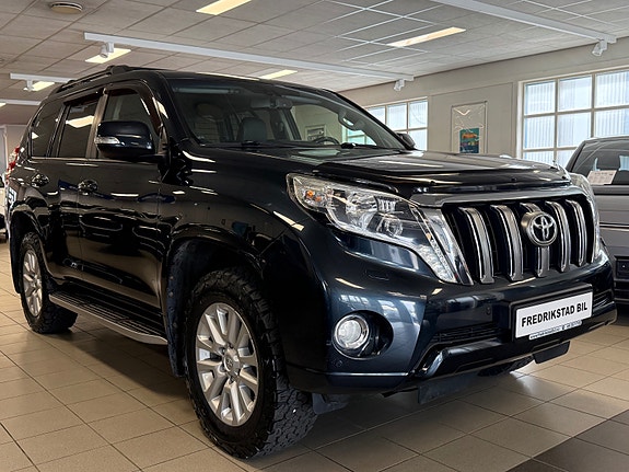 Toyota Land Cruiser 5 of 5