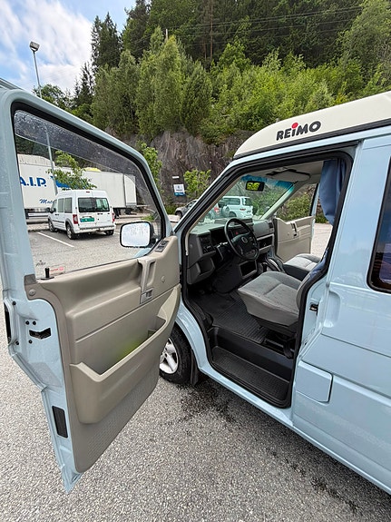 Volkswagen Transporter 13 of 30