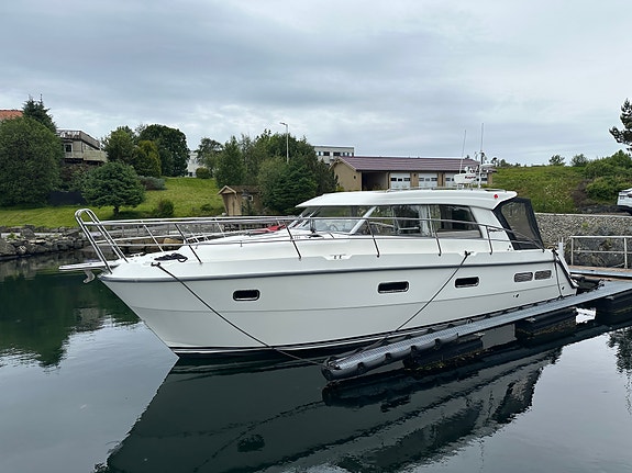 Saga 365, en eier fra ny, topp utstyrt, lagret inne hver vinter 2 of 5