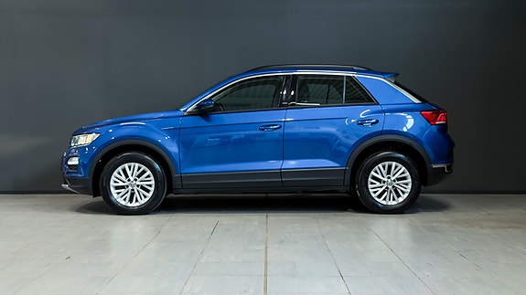 Volkswagen T-Roc 2 of 5