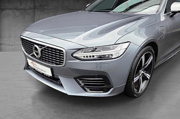 Volvo S90 4 of 5