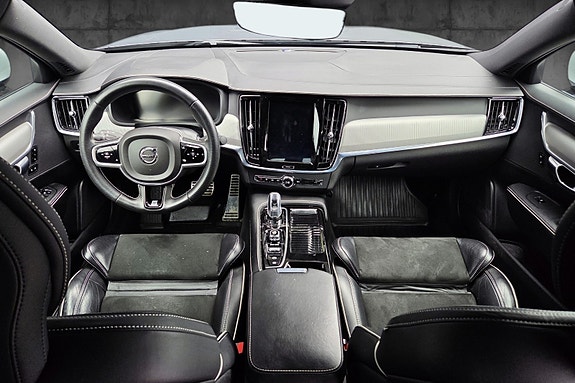 Volvo S90 9 of 16