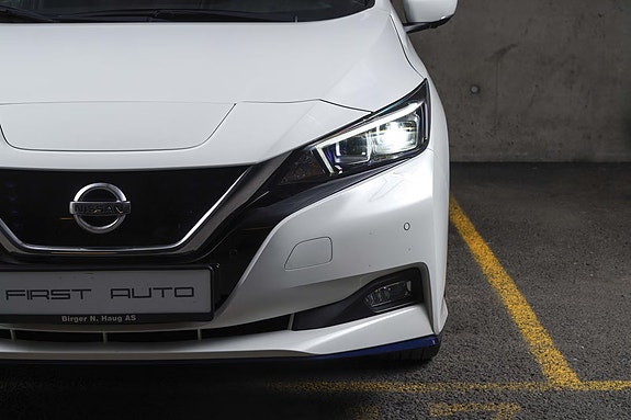 Nissan Leaf 4 of 5
