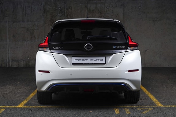 Nissan Leaf 5 of 5