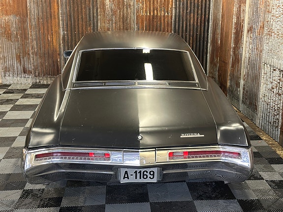Buick Riviera 19 of 30