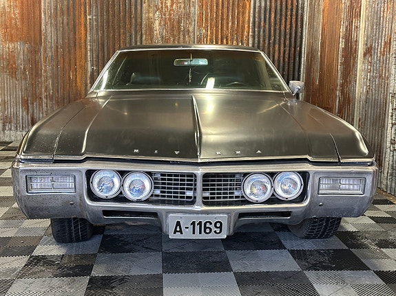 Buick Riviera 8 of 30