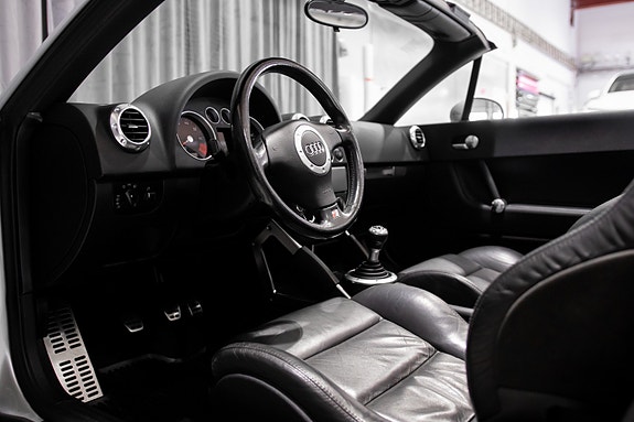 Audi TT 23 of 30