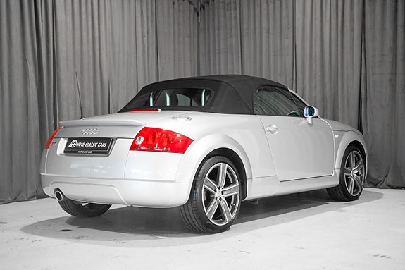 Audi TT 8 of 30