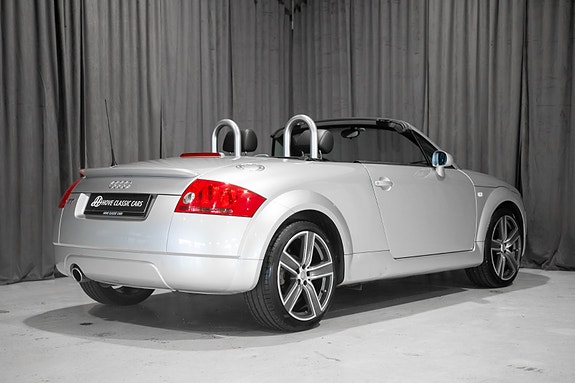 Audi TT 2 of 30