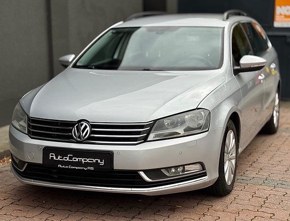 Volkswagen Passat 5 of 29