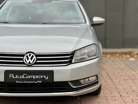 Volkswagen Passat 4 of 29
